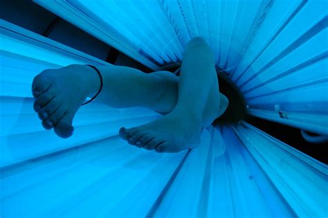 tanning bed porn|Masturbation In Tanning Bed Porn Videos 